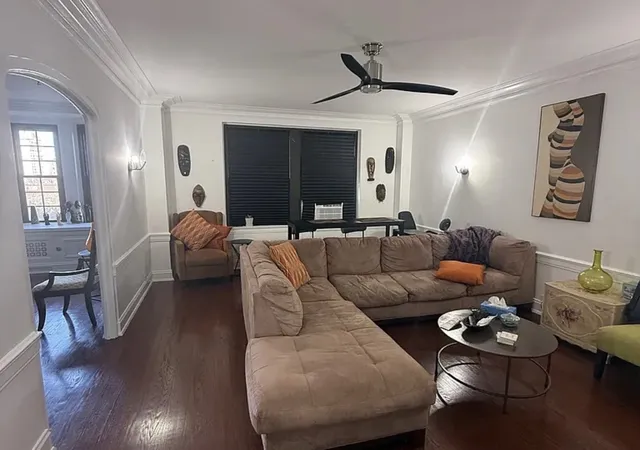 Homes for sale in Chicago, IL | 6901 S Oglesby Ave #5A, Chicago, IL 60649 | MLS# 12527493