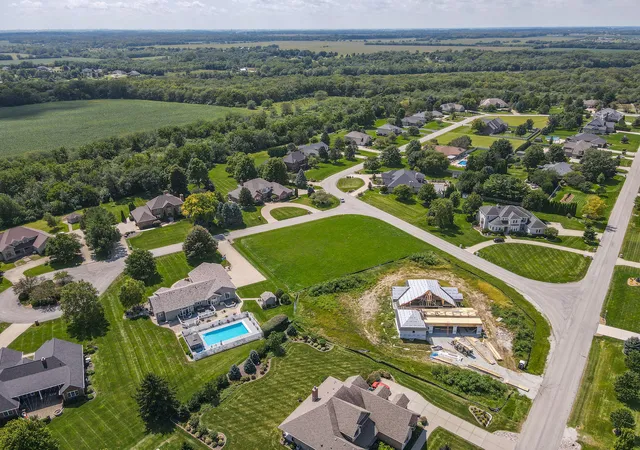 4th image of 1007 Country Ln, Bourbonnais, IL 60914 | MLS# 12530354