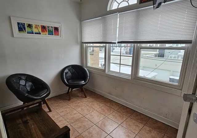 5th image of 1656 W Hollywood Ave, Chicago, IL 60660 | MLS# 12533613