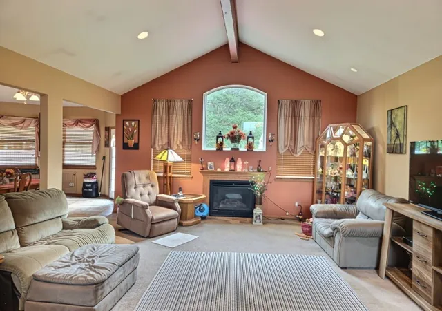 Photo 3 of Single family home for sale at 103 N Hickory St, Peotone, IL 60468 | MLS# 12534982 | Listing updated on 2026-10-05