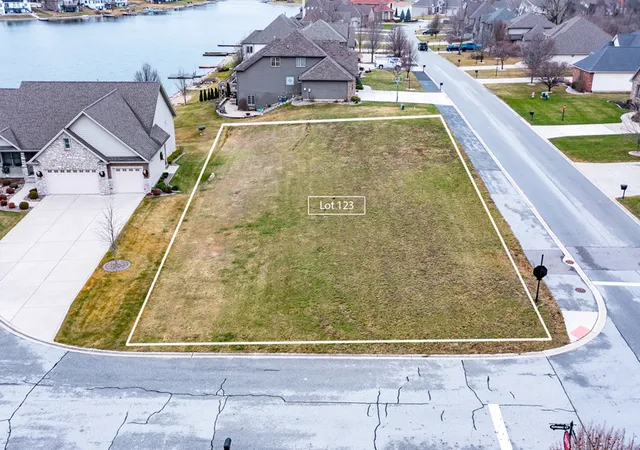Homes for sale in Winfield, IN | 10376 Potomac Ct, Winfield, IN 46307 | MLS# 12536344