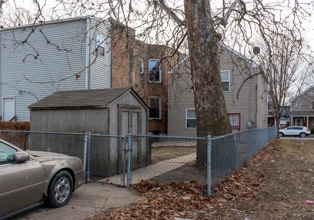 Homes for sale in Chicago, IL | 1525 S Lawndale Ave, Chicago, IL 60623 | MLS# 12538027