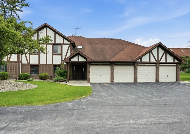 Photo 1 of Condo for sale at 917 Patricia Ln #917, Crete, IL 60417 | MLS# 12538479 | Listing updated on 2026-09-29