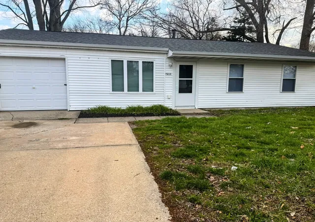 Photo 2 of Single family home for sale at 2612 W Kirby Ave, Champaign, IL 61821 | MLS# 12538615 | Listing updated on 2026-09-23