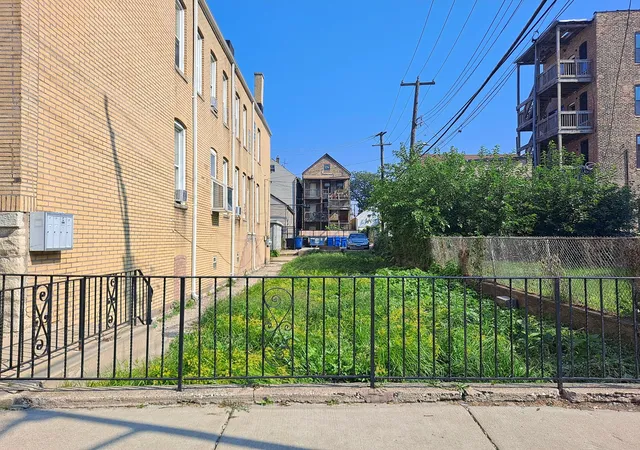 Homes for sale in Chicago, IL | 1012 W 32nd Pl, Chicago, IL 60608 | MLS# 12538920