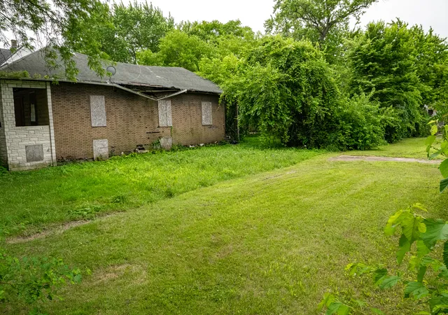 Photo 3 of Land for sale at 7826 S Marquette Ave, Chicago, IL 60649 | MLS# 12539029 | Listing updated on 2026-04-25