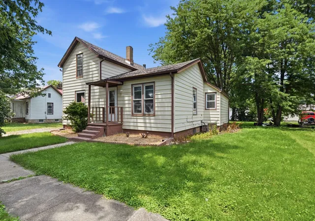 Homes for sale in Forrest, IL | 121 E James St, Forrest, IL 61741 | MLS# 12539066