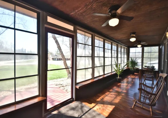Photo 3 of Single family home for sale at 6n264 Weber Dr, Saint Charles, IL 60174 | MLS# 12542961 | Listing updated on 2026-09-12