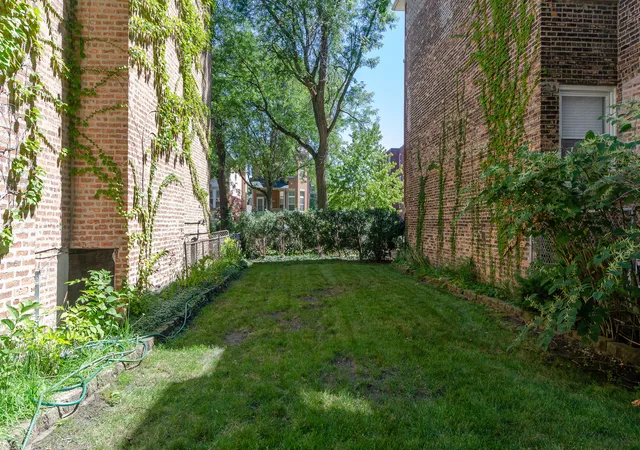 Photo 1 of Sale Pending at 5424 S Ingleside Ave, Chicago, IL 60615 | MLS# 12543601 | Listing updated on 2026-09-01