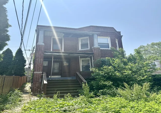 Photo 3 of Multi family home for sale at 2527 W Argyle St, Chicago, IL 60625 | MLS# 12544393 | Listing updated on 2026-08-11