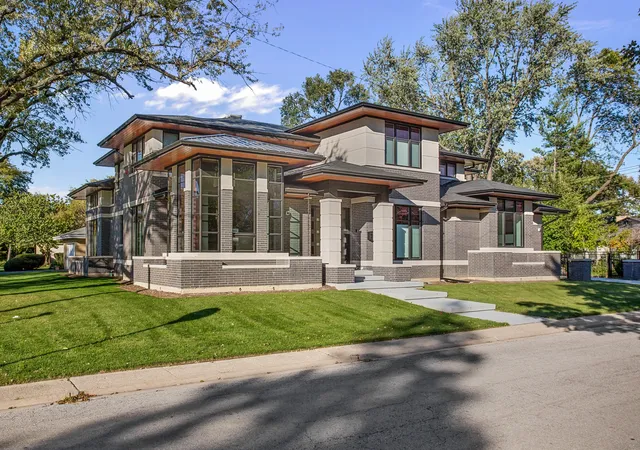 2nd image of 6505 N Knox Ave, Lincolnwood, IL 60645 | MLS# 12544415