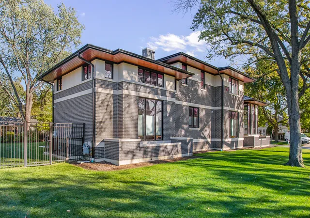 4th image of 6505 N Knox Ave, Lincolnwood, IL 60645 | MLS# 12544415