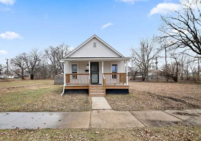 1st image of 838 N Rosewood Ave, Kankakee, IL 60901 | MLS# 12544467