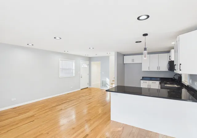 4th image of 7230 S Champlain Ave, Chicago, IL 60619 | MLS# 12544626