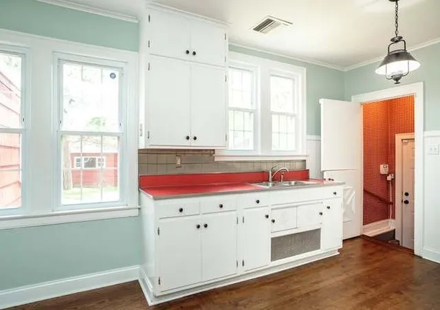 Photo 4 of Single family home for sale at 12001 Greenwood Ave, Blue Island, IL 60406 | MLS# 12545384 | Listing updated on 2026-09-29