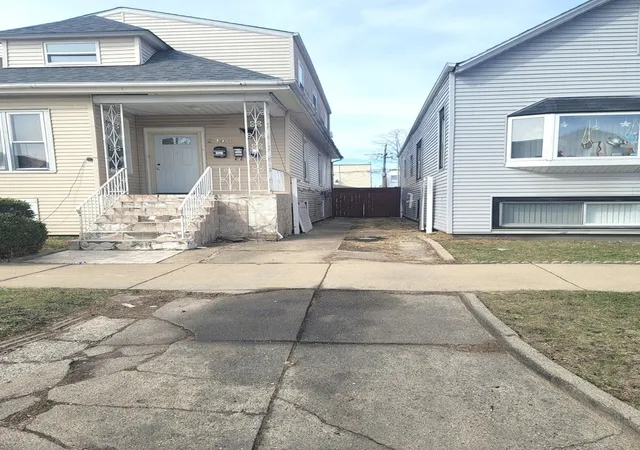 2nd image of 2240 N Monitor Ave, Chicago, IL 60639 | MLS# 12545467