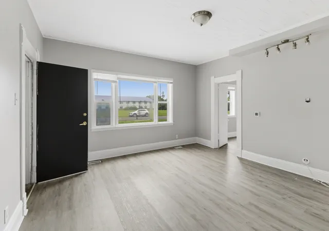 5th image of 1601 N Mckinley Ave, Champaign, IL 61821 | MLS# 12546313