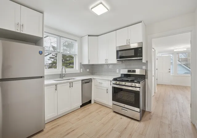 Photo 3 of Multi family home for sale at 4954 W Byron St, Chicago, IL 60641 | MLS# 12546329 | Listing updated on 2026-09-01