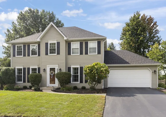 Photo 2 of Single family home for sale at 2042 Richton Dr, Wheaton, IL 60189 | MLS# 12546417 | Listing updated on 2026-09-20