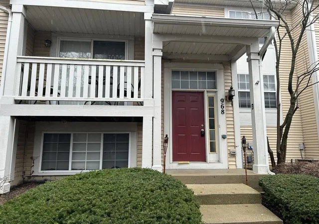 4th image of 968 S Darla Ct, Waukegan, IL 60085