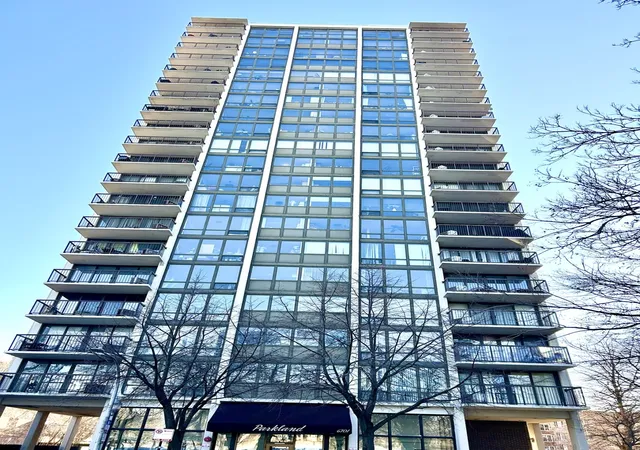 Homes for sale in Chicago, IL | 6701 S Crandon Ave #9B, Chicago, IL 60649 | MLS# 12547298