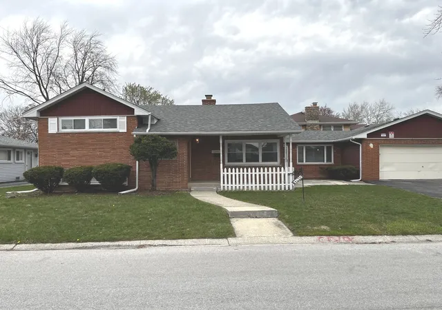 Photo 2 of Single family home for sale at 17410 Emerson Ave, Hazel Crest, IL 60429 | MLS# 12547303 | Listing updated on 2026-09-21