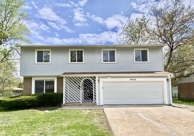 1st image of 903 Blackhawk Dr, University Park, IL 60484 | MLS# 12547395