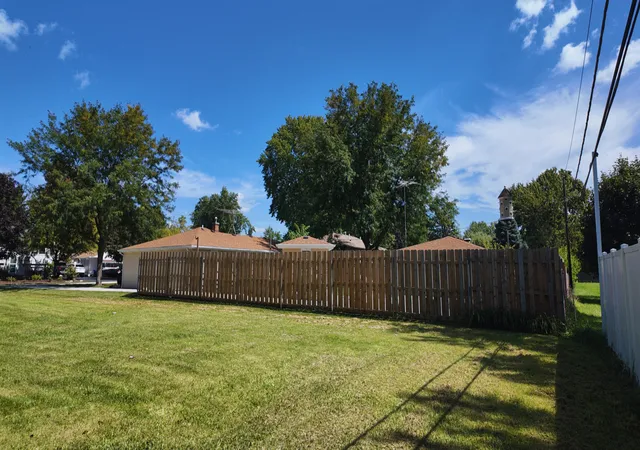 Homes for sale in Joliet, IL | 2408 Chestnut St, Joliet, IL 60435 | MLS# 12548184