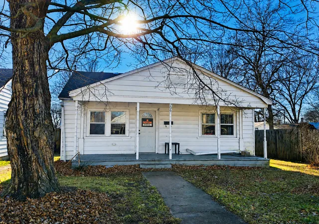 1st image of 706 E 8th St, Metropolis, IL 62960 | MLS# 12548568