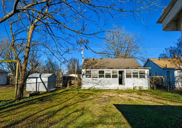 2nd image of 706 E 8th St, Metropolis, IL 62960 | MLS# 12548568