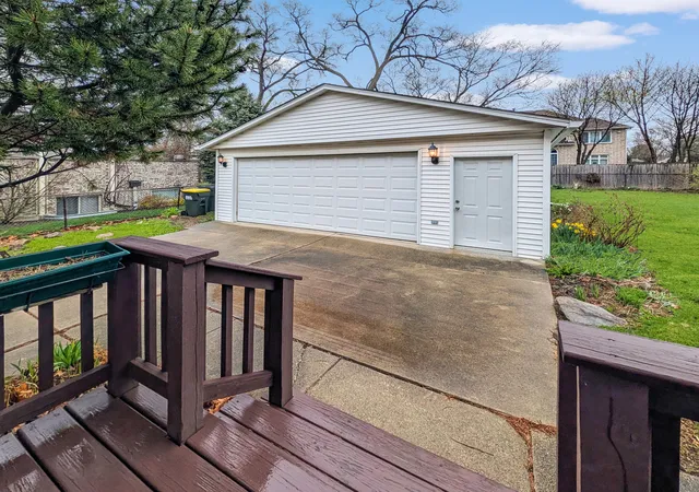 2nd image of 9319 N Knight Ave, Des Plaines, IL 60016 | MLS# 12549782