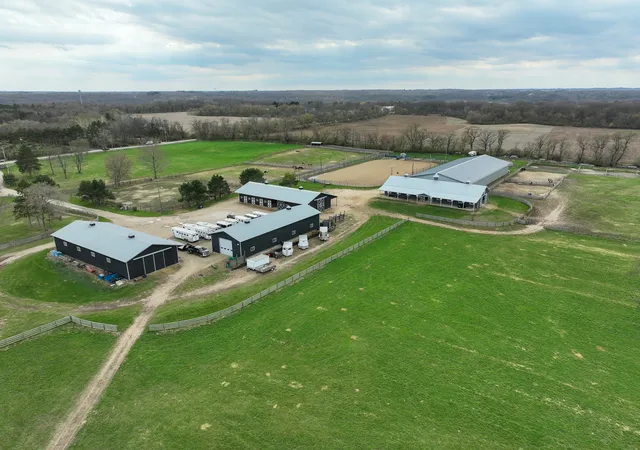 5th image of 8206 Bull Valley Rd, Bull Valley, IL 60098 | MLS# 12550587