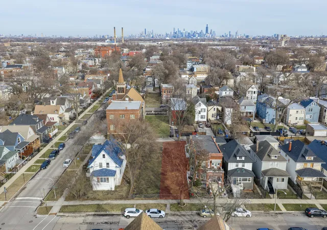 3rd image of 555 N Leclaire Ave, Chicago, IL 60644 | MLS# 12551726