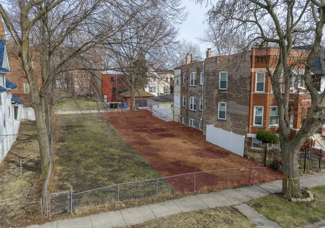 1st image of 555 N Leclaire Ave, Chicago, IL 60644 | MLS# 12551726