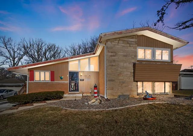 Homes for sale in Park Forest, IL | 64 Blackhawk Dr, Park Forest, IL 60466 | MLS# 12551885