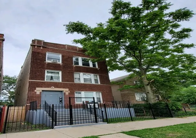 Homes for sale in Chicago, IL | 3829 W Maypole Ave, Chicago, IL 60624 | MLS# 12552497