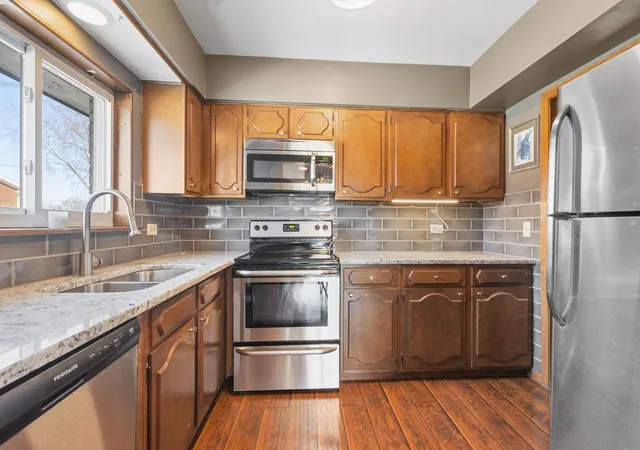 Photo 2 of Condominium at 3n550 Crown Rd #2, Elmhurst, IL 60126 | MLS# 12552806 |  | Sold on 2026-02-26