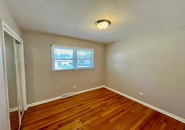 5th image of 16046 Prairie Ave, South Holland, IL 60473 | MLS# 12553261