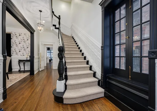 Photo 3 of Mansion for sale at 75 E Elm St, Chicago, IL 60611 | MLS# 12553514 | Listing updated on 2026-05-22