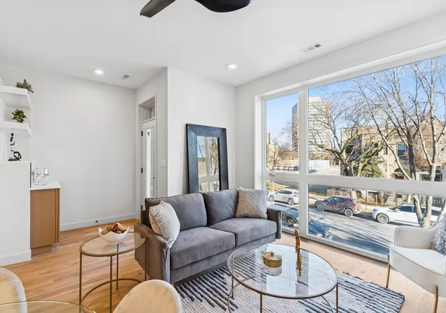Photo 1 of Condominium at 4208 S Calumet Ave #101, Chicago, IL 60653 | MLS# 12553965 |  | Sold on 2026-04-10