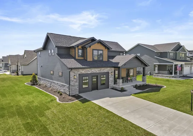Photo 2 of Single family home for sale at 5833 W 134th Avenue, Cedar Lake, IN 46303 | MLS# 12554233 | Listing updated on 2026-04-27