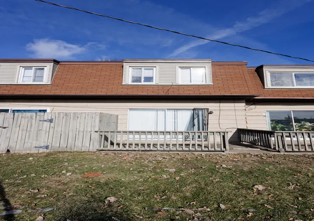 Homes for sale in Kankakee, IL | 1119 S Curtis Ave, Kankakee, IL 60901