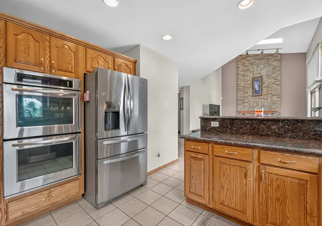 5th image of 604 Mahoney Dr, Minooka, IL 60447 | MLS# 12554403