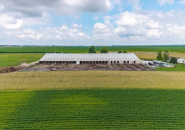 Homes for sale in Lexington, IL | 26151 E 2500 North Rd, Lexington, IL 61753 | MLS# 12555148