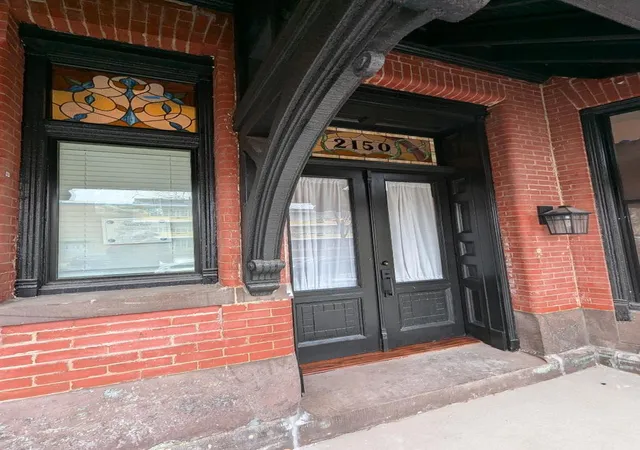 Photo 4 of Single family home for sale at 2150 W Monroe St, Chicago, IL 60612 | MLS# 12555696 | Listing updated on 2026-08-18