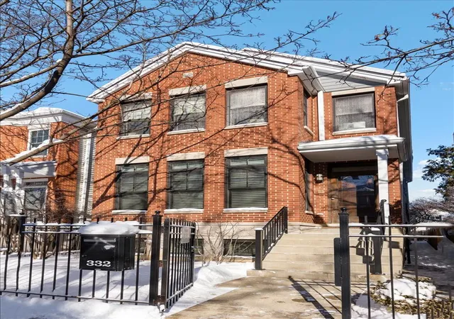 1st image of 332 W Goethe St, Chicago, IL 60610 | MLS# 12557103