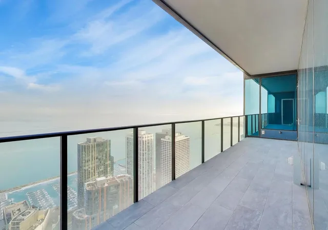 5th image of 363 E Wacker Dr #5506, Chicago, IL 60601 | MLS# 12557259