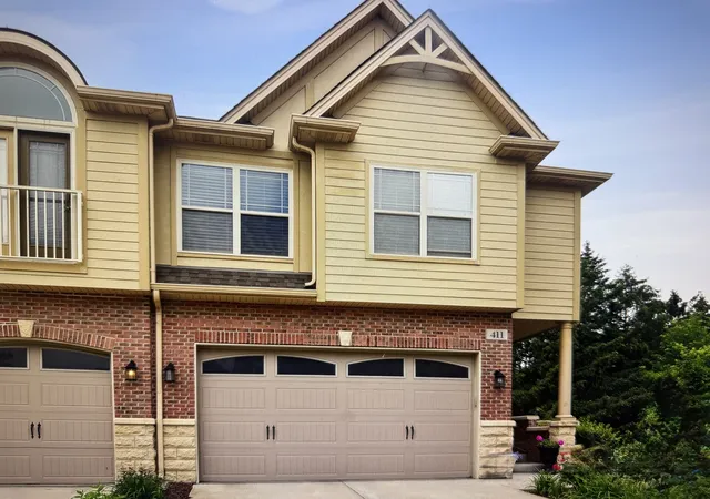 3rd image of 411 Provence Ct, Lisle, IL 60532 | MLS# 12557898