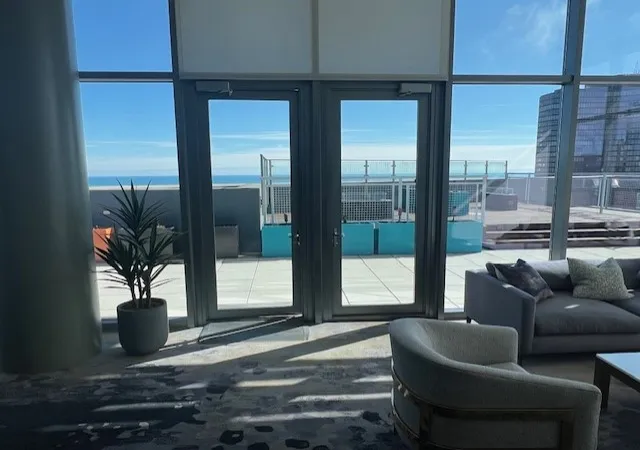 2nd image of 600 N Lake Shore Dr, Chicago, IL 60611