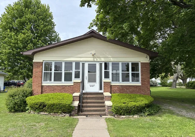 Homes for sale in Streator, IL | 310 S Murdock St, Streator, IL 61364 | MLS# 12558778